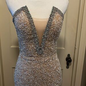 Ashley Lauren Embellished Formal Prom Homecoming Dress 4